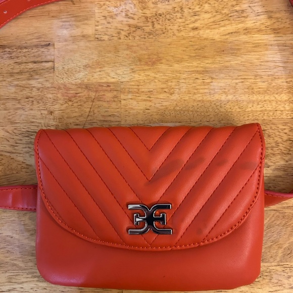 Sam Edelman Belt Bag & Fanny Pack... Quilted Vegan Leather - Picture 1 of 9